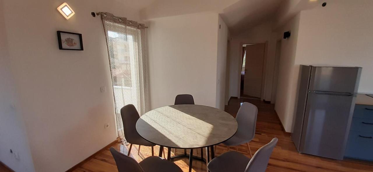 סלאטינה Apartmani Rita מראה חיצוני תמונה