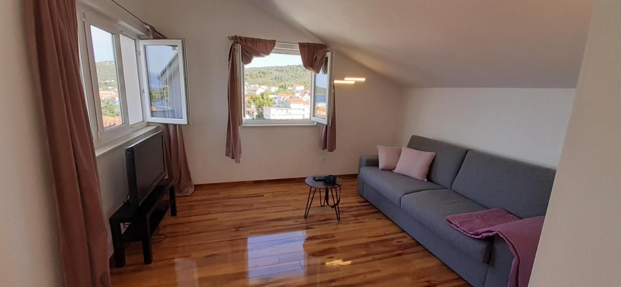 סלאטינה Apartmani Rita מראה חיצוני תמונה