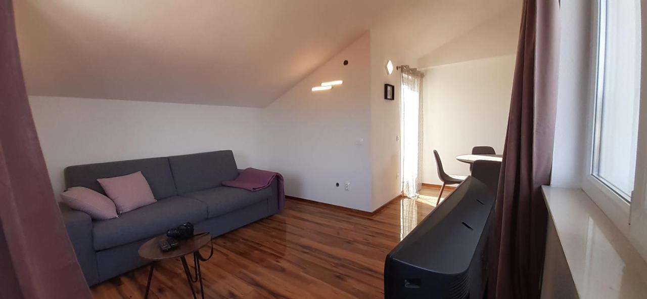 סלאטינה Apartmani Rita מראה חיצוני תמונה