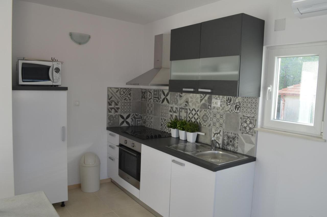 סלאטינה Apartmani Rita מראה חיצוני תמונה